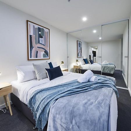 Mega Style Apartments The International Melbourne Exterior foto