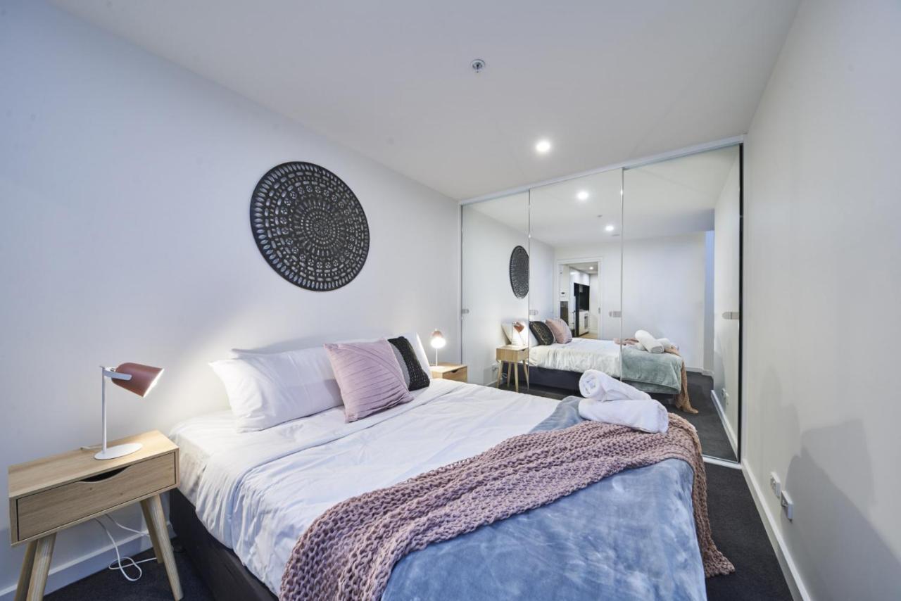 Mega Style Apartments The International Melbourne Exterior foto