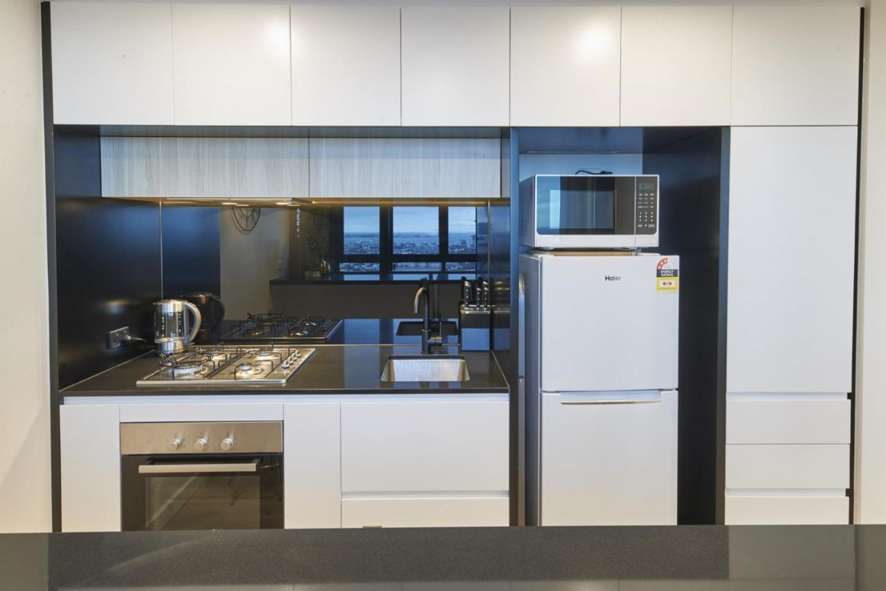 Mega Style Apartments The International Melbourne Exterior foto