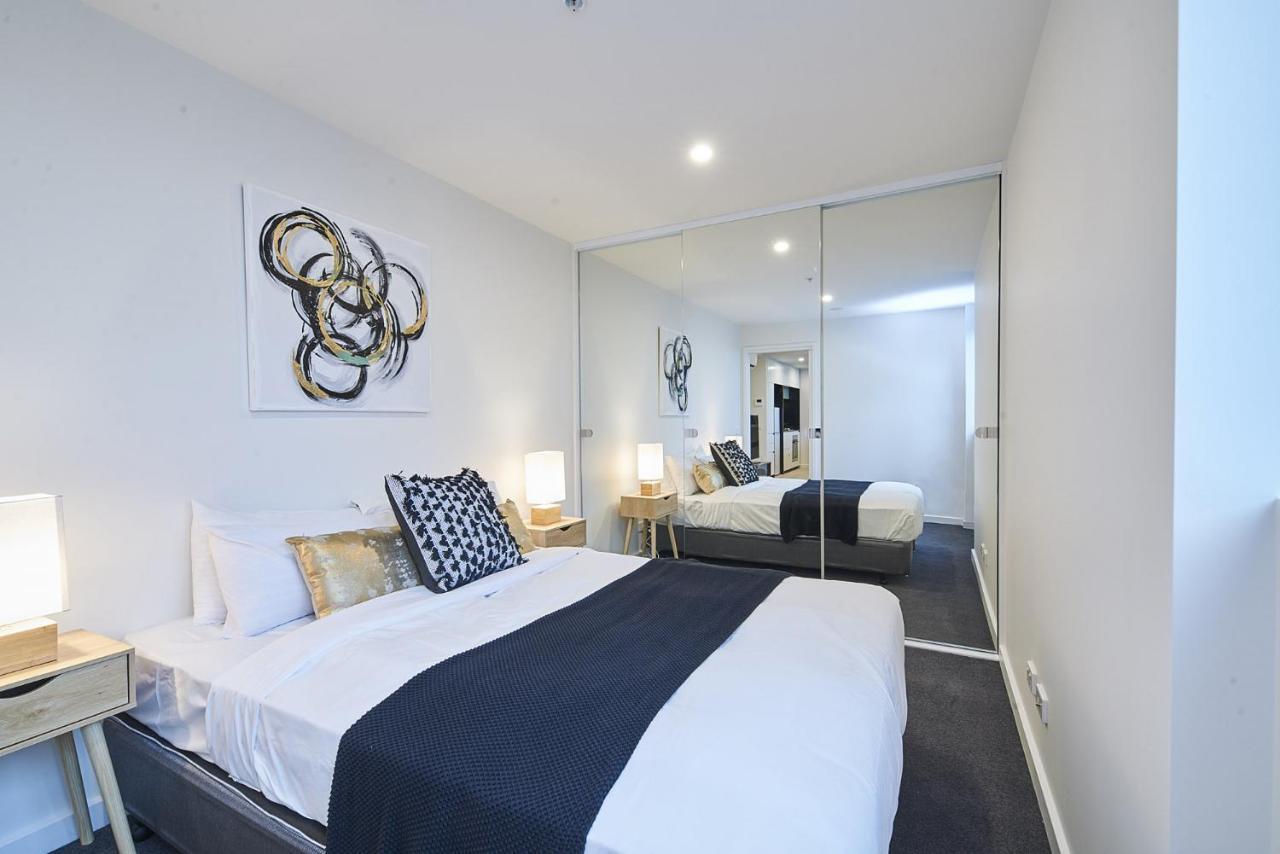 Mega Style Apartments The International Melbourne Exterior foto
