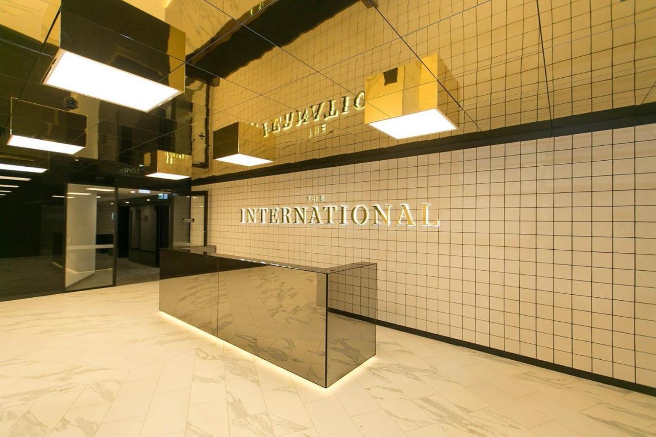 Mega Style Apartments The International Melbourne Exterior foto